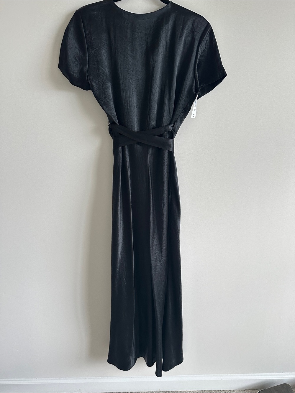 Aritzia Babaton Maxi Satin Wrap Dress Size M - Picture 5 of 7